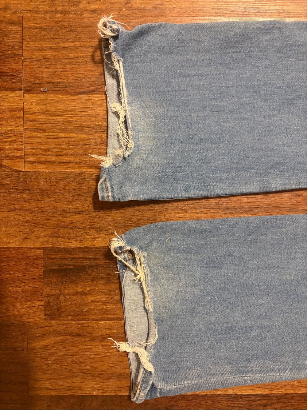 American Eagle Outfitters Light Blue Flare Jeans - Picture 6 of 6